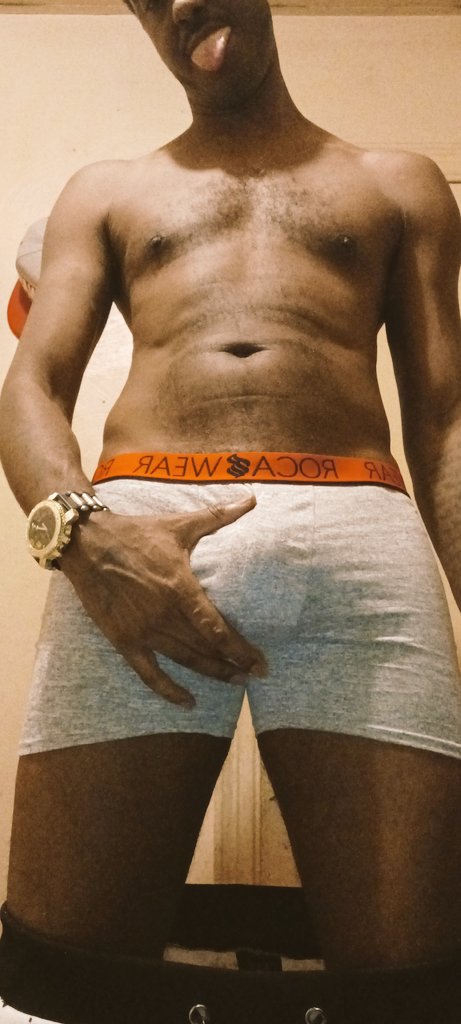 #MrTsunami Just a lil sumthin sumthin 🤤 https://t.co/XcrsVXMLu0