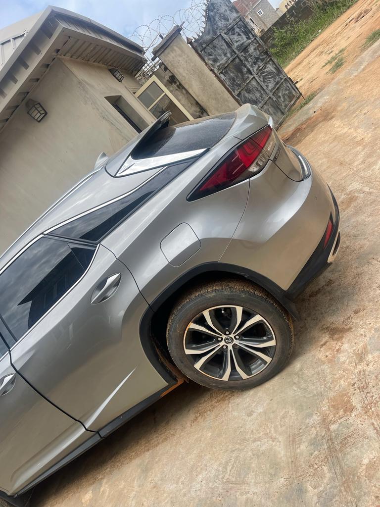Emmyeddy6's tweet photo. Fastest finger
Owner need cash
Want to travel
2021 model
Rx350🔥🔥🔥🔥🔥
Few months used
Buy and drive
Price:22m
Location:  mowe ogun state

Note: All documents are complete and it's from direct owner,no long chain

#SHUTDOWN
Gowon
Biafra
#EPL 
#EndSARS https://t.co/uv1i1TAvTt