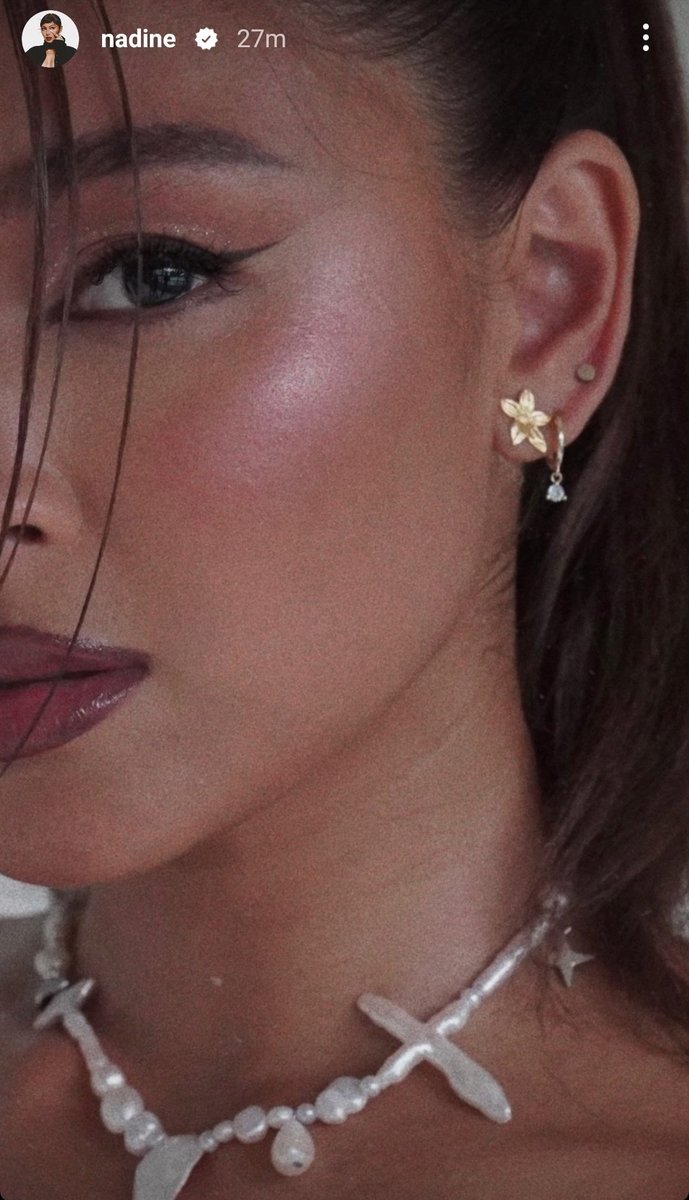 The last celebtity I will stan I swear

#NadineLustre