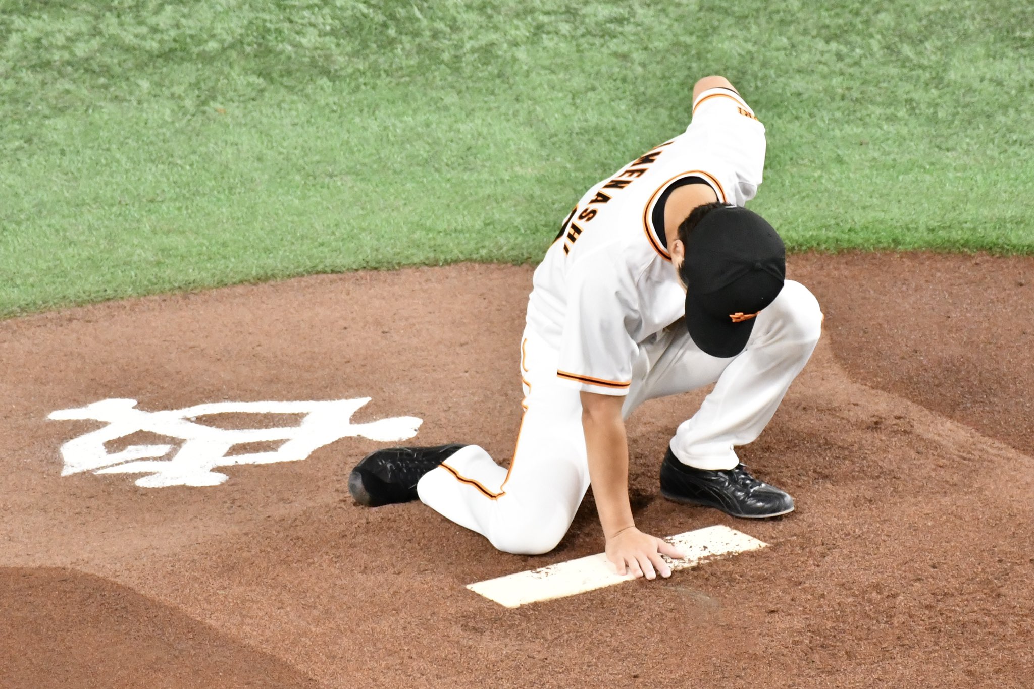 FcRPF4JaQAEgsK3?format=jpg&name=large