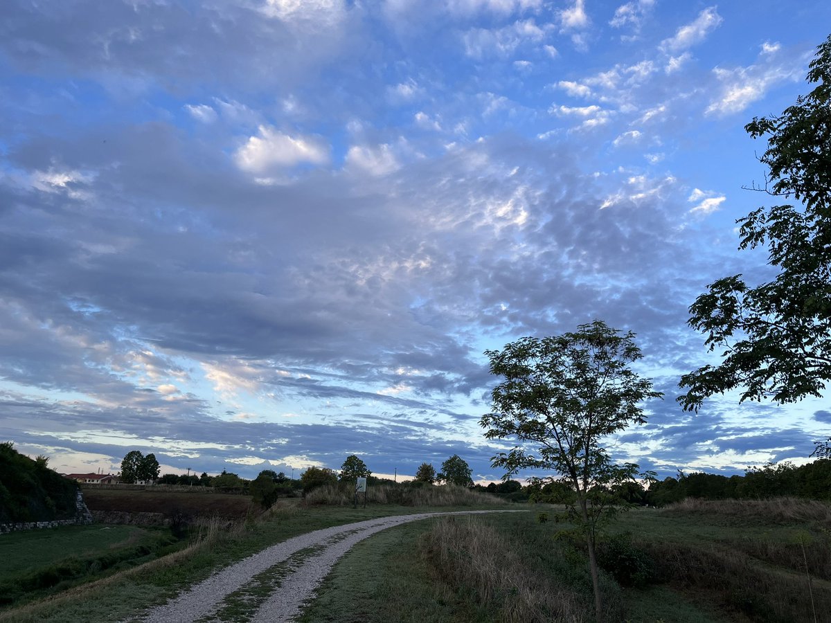 CiriSince1978's tweet photo. Poi #venne l’ #alba di un #Sabato di  #settembre 

#fvglive #iosonofriuliveneziagiulia #iocorroqui 

@FVGlive @regioneFVGit @runlovers https://t.co/D2IXpTNpSP