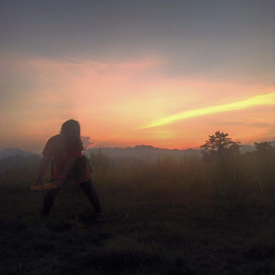 piodaldal's tweet photo. Yung todo effort ka tapos yung photog mo wala paki alam sayo.
ShutaaaaaAaaa muntik na maging malinaw 🙊😜
#PapiteaAtGF
#GreenfieldDistrict
#SunsetFair
#TeamUnicorn 🦄 https://t.co/QT8A2IF0Kt