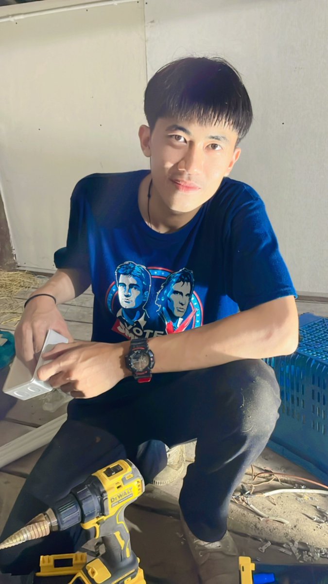 fewnittes's tweet photo. หิวอะไรที่ไม่ใช้ข้าว??👣👣 https://t.co/LMnLRwWVmc