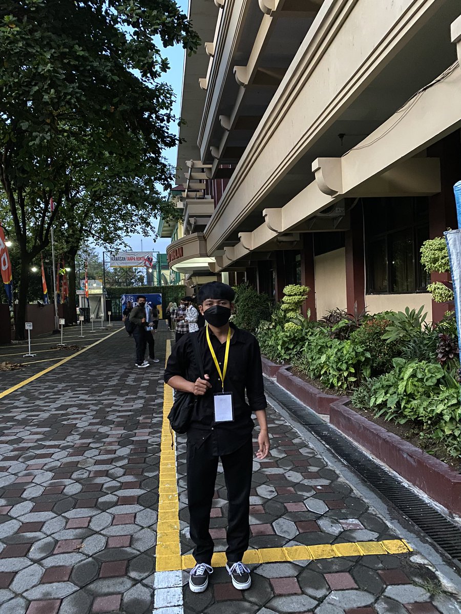hdanggara_'s tweet photo. Urip iku urup
#UAD #P2KUAD #febuad https://t.co/hk1S9XivrY