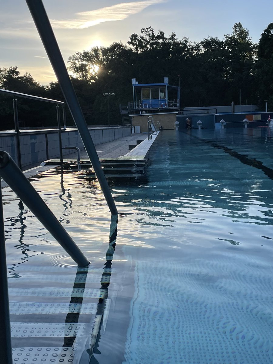priesbeckbe's tweet photo. #swimming https://t.co/CV5V9a2tBC