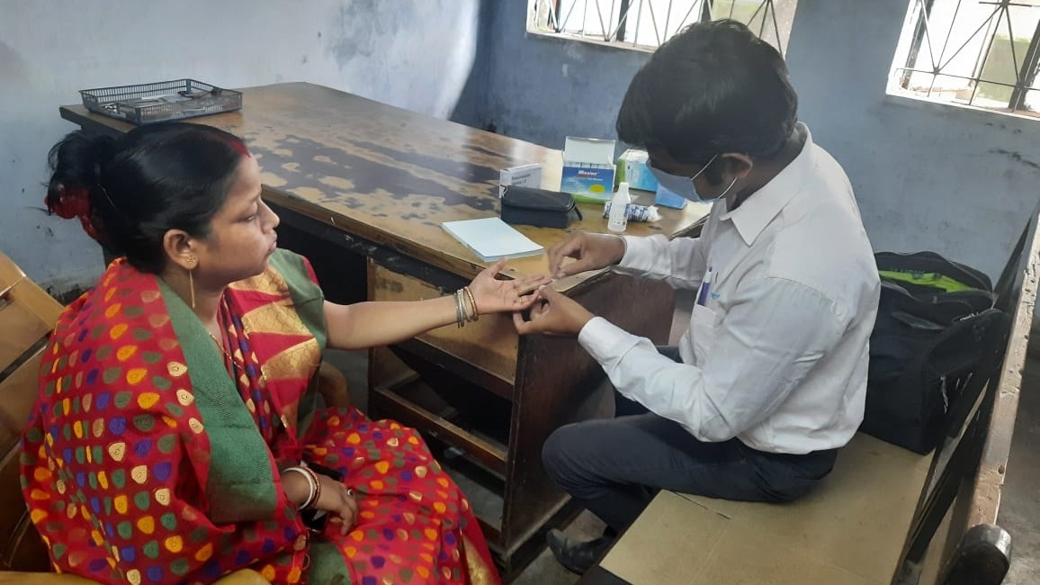 CoalIndiaHQ's tweet photo. Kunustoria area of Eastern Coalfields Ltd. organised a medical camp to check lipid profile of employees &amp; people living in &amp; around its operations especially for those having high blood pressure &amp; high blood sugar. Tests helped doctors evaluate the risk of heart disease &amp; stroke. https://t.co/JRpHA9YAOe