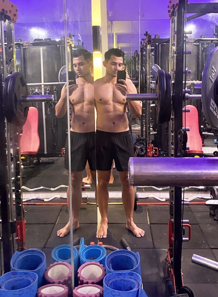 mrvvip's tweet photo. Rory Asyari shirtless mirror snap. #selebwatch https://t.co/2mrBiBXmfN