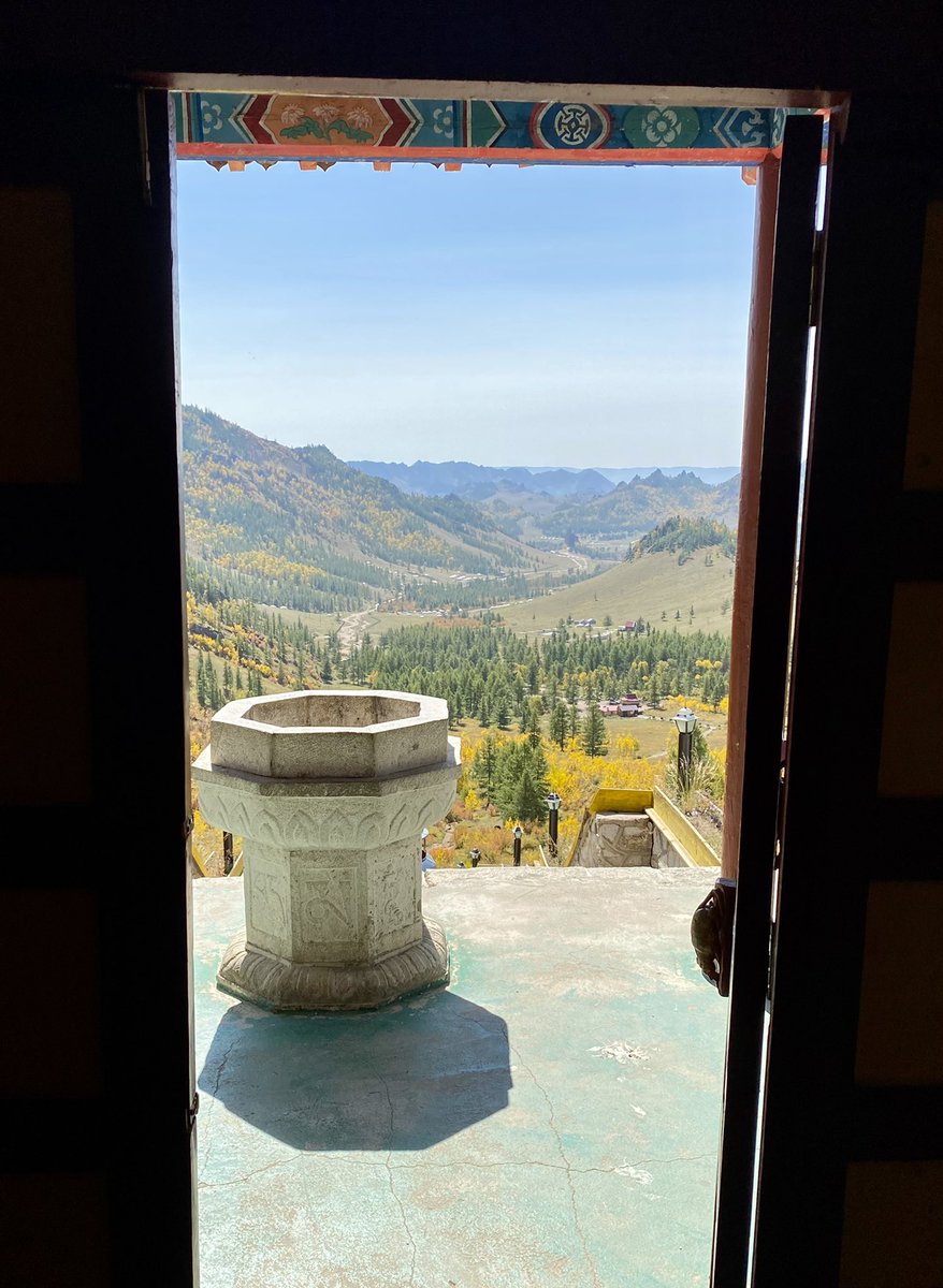 steppescience's tweet photo. Grade 12 Ss enjoyed the Mongolian golden autumn in Gorkhi-Terelj National Park for their retreat. Mindfulness, walking, games and an opportunity to focus on their Extended Essay were very welcome #isumongolia #ISUlearning #IBDP https://t.co/OwnT4BYF7r