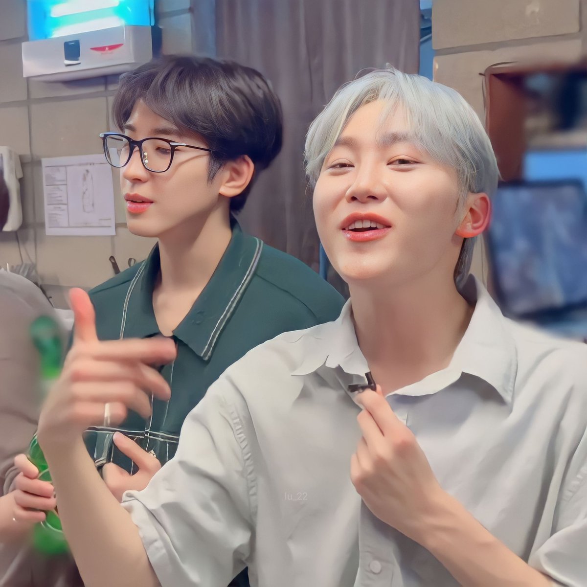 lu_22_carat's tweet photo. HQ pics
220908 SVT on Dingo Tipsy Live 2 [이슬라이브] 

#세븐틴    #SEVENTEEN    #이슬라이브2 #딩고뮤직 #DingoMusic #SVT_WORLD #wonboo #wonkwan #wonchan #WONWOO #SEUNGKWAN #DINO https://t.co/gPnqJMmfhM