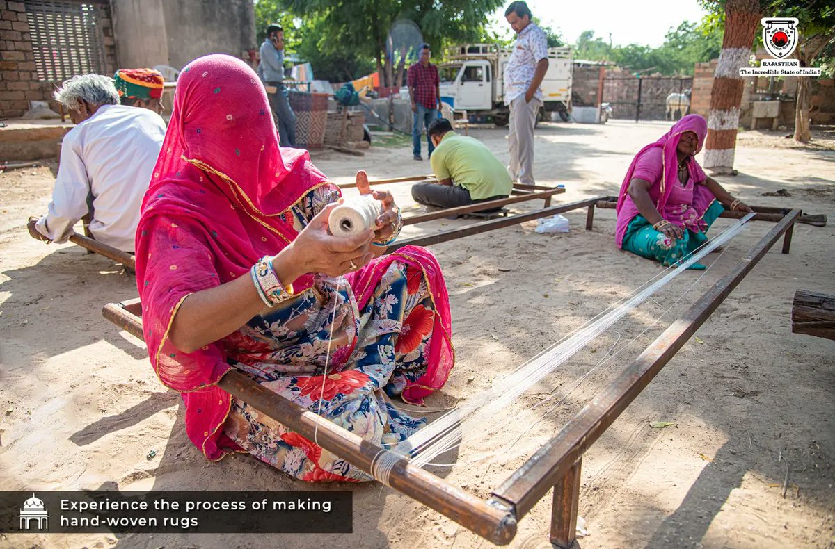 my_rajasthan's tweet photo. Visitors may experience rural Rajasthani life at the Salawas village, close to Jodhpur, during 'The Durrie Festival' on 10th &amp; 11th September 2022.

#EkdumAnokhoRajasthan
#salawas #jodhpur #durriefestival #rural #explorerajasthan #padharomharedes #rajasthantourism #rajasthan https://t.co/Hfnkzb8ZkG