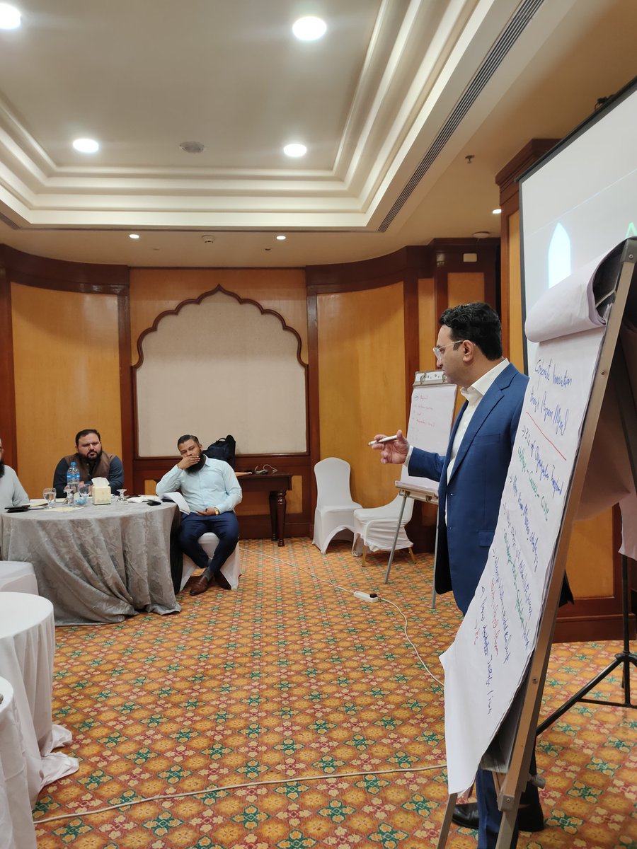 asadchaudhryauc's tweet photo. 2nd Day Transform Business Through Program Management PgMP Success Guarantee #AUC #PMP #pgmpexam #PgMP #programmanagement #CEO #CIO #innovation #corporatestartups #strategy https://t.co/mIwSpMzLgM