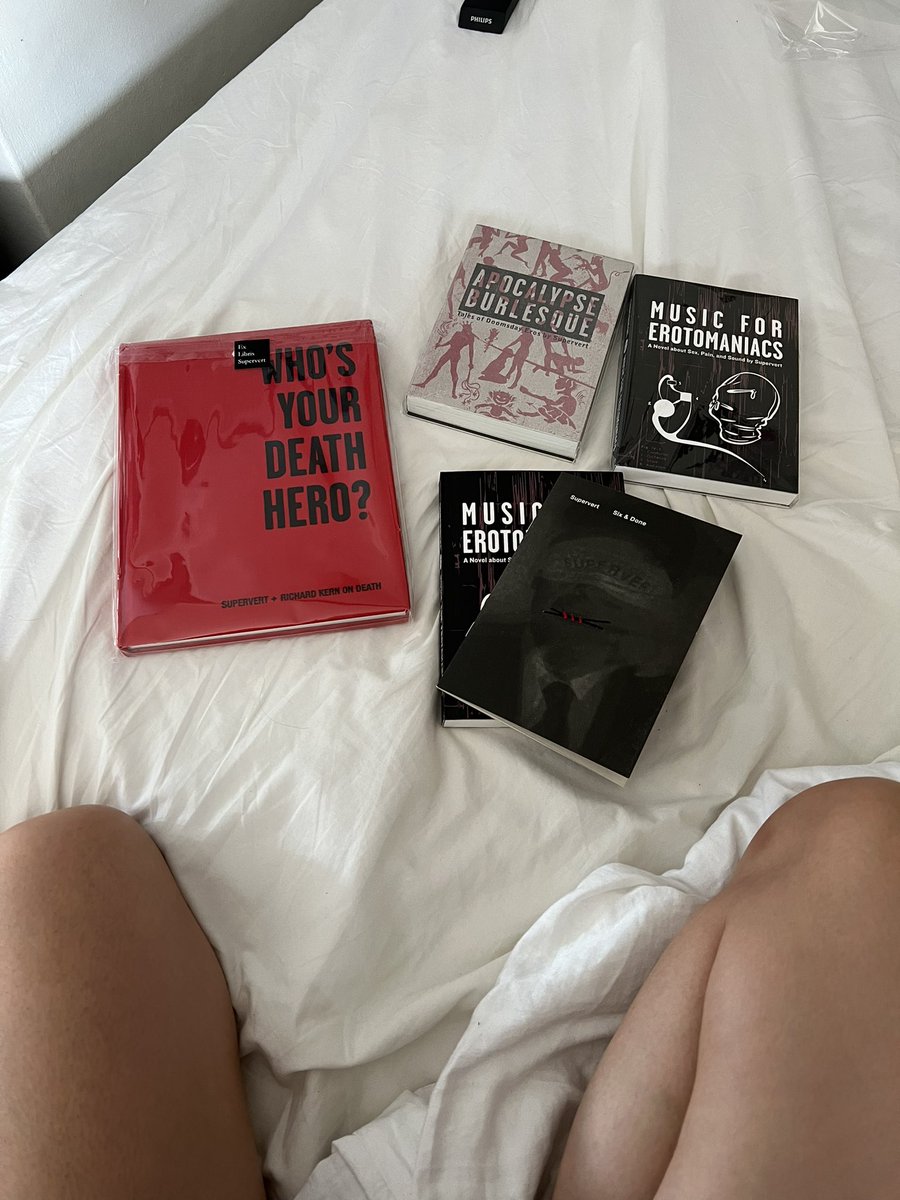 ivypiperr's tweet photo. I love the little details, the smell and can’t wait to read them @supervert :)) https://t.co/ftrYEvMxC2