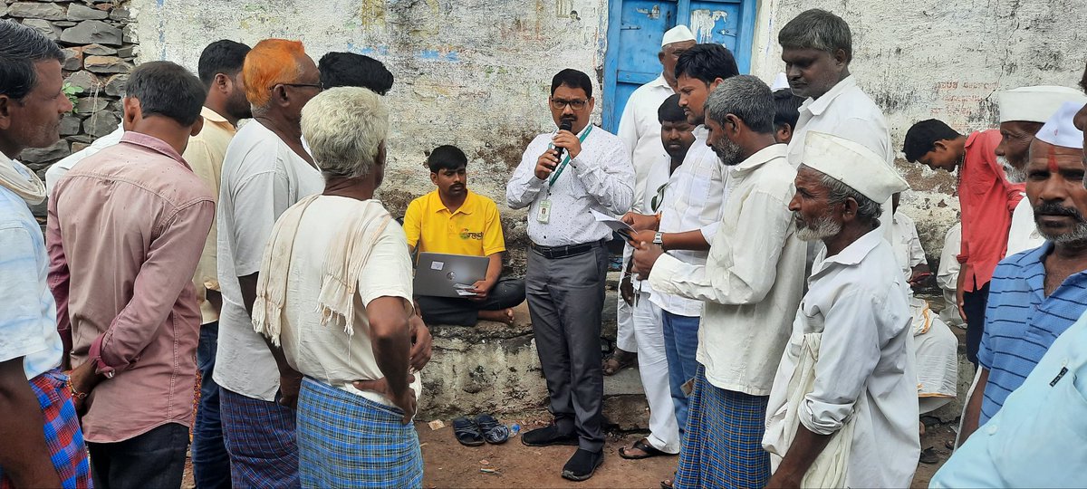 Adajevargi's tweet photo. PMKISAN E KYC DRIVE IN BANNUR AND KUMASI VILLAGE @Kalaburgivarthe @pmkisanyojana @pmkisanhelp @bcpatilkourava @shrustibcpatil. https://t.co/sSKfMpC3rN