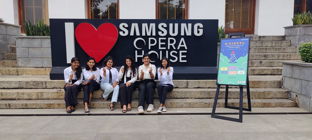 SamsungNewsIN's tweet photo. Less than an hour to go for K-Fiesta. Celebrate the 4th anniversary of #SamsungOperaHouse for a K-pop fueled weekend of live performances, talent hunt, delish food and more.

#Samsung https://t.co/9HQ7VWAMVR