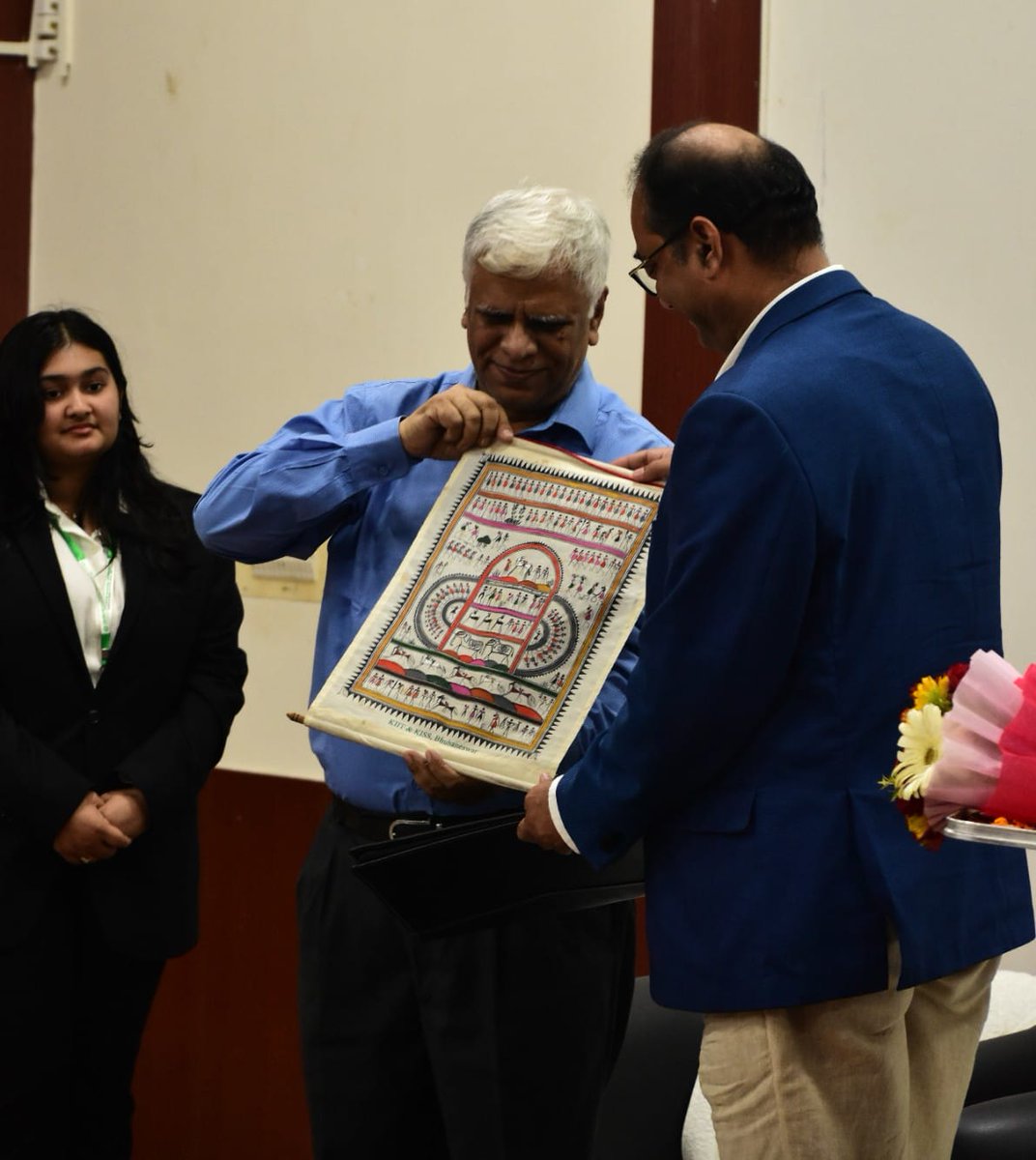 KIITUniversity's tweet photo. #LexUpdate 

Mr Durga Prasad Nanda, Senior Advocate of Odisha High Court gave insights on “Advocacy: The Art of it” under the Special Advocate’s Lecture Series organised by KIIT School of Law. Succinct, powerful and inspirational- is how we summarise his talk. Snapshots 👇

#kiit https://t.co/RAa2qLPe4B