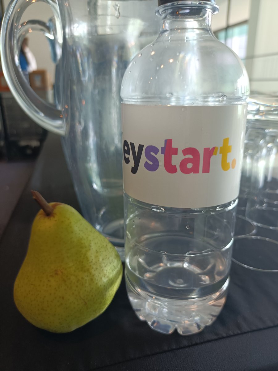 Callistra's tweet photo. A peice of fruit or a third coffee? 

Maybe both? #dddperth https://t.co/0deUKn2rsH