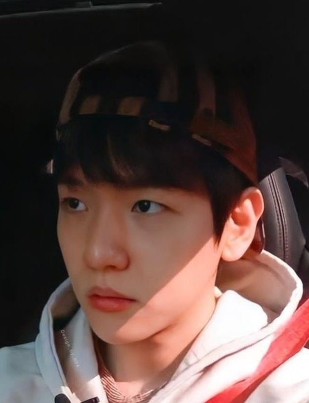 nikexo9's tweet photo. @buny_tangon @weareoneEXO @B_hundred_Hyun @layzhang باورم نمیشه سی سالش باشه😂🥺
EXO 
#EXO #엑소 
@weareoneEXO @B_hundred_Hyun @layzhang https://t.co/fYgZJ9m2c5