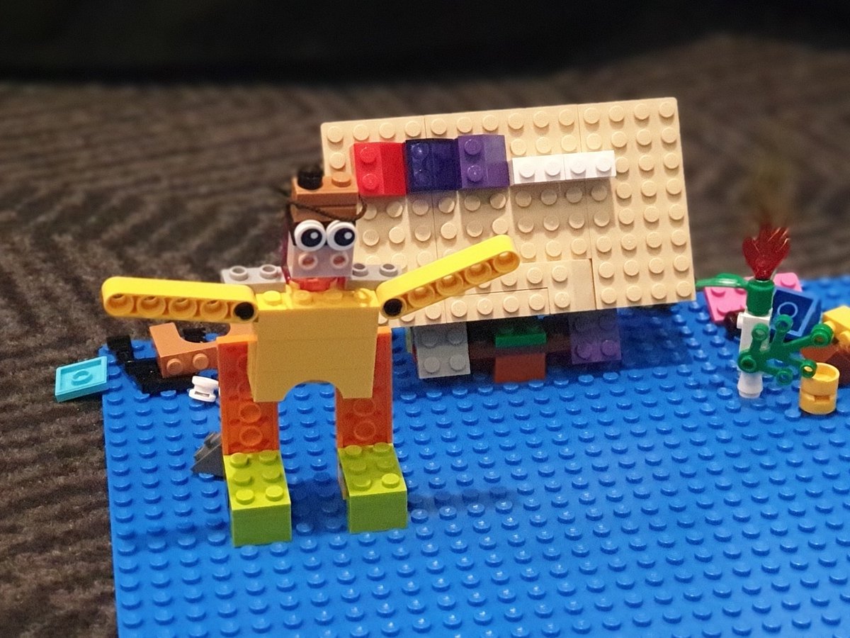 elliz's tweet photo. #makersmake with Lego at the awesome #dddperth ... Does this count as #SpeakerPoseBingo https://t.co/QKWWQw8Jll