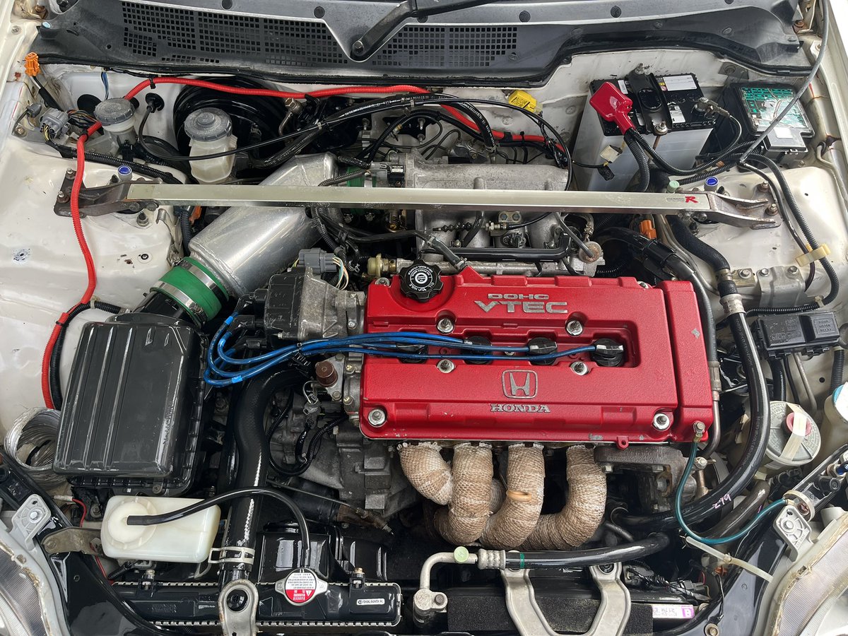 WP_TK10's tweet photo. EK9 前期　B16B エンジンOH済
186.000km

クラックス車高調・タイプC 15インチ
LSD 貫通ロールバー　タワーバー
オーバーサイズピストン
無限ツインループマフラー
エキマニ　即サーキット仕様！

検査2年付　整備渡し
¥2.100.000-

陸送は別途かかります！
早い者勝ち！Twitter価格！
是非DM下さい！ https://t.co/VjzTPu5ElB