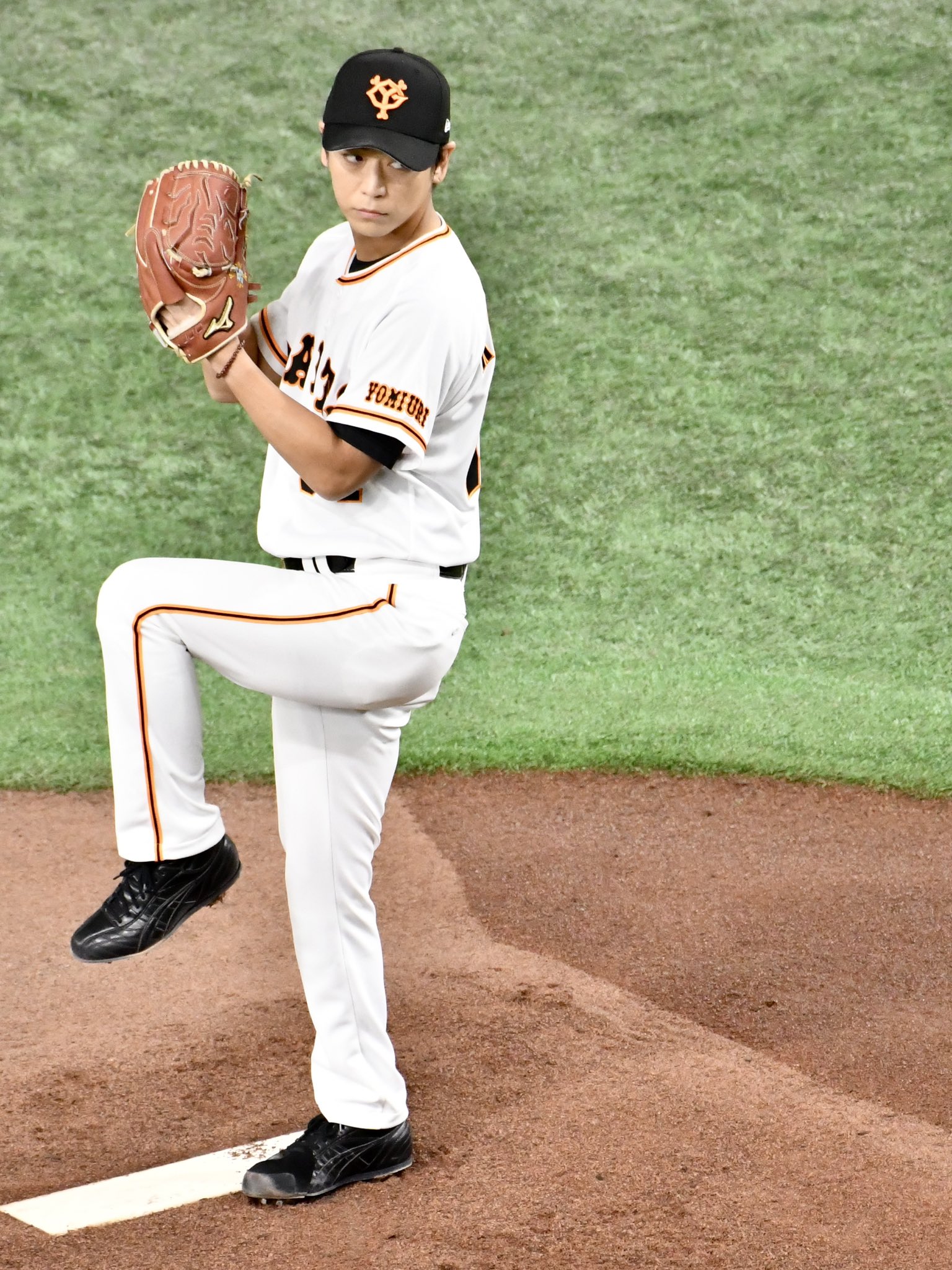 FcRiojXagAAKRTd?format=jpg&name=large