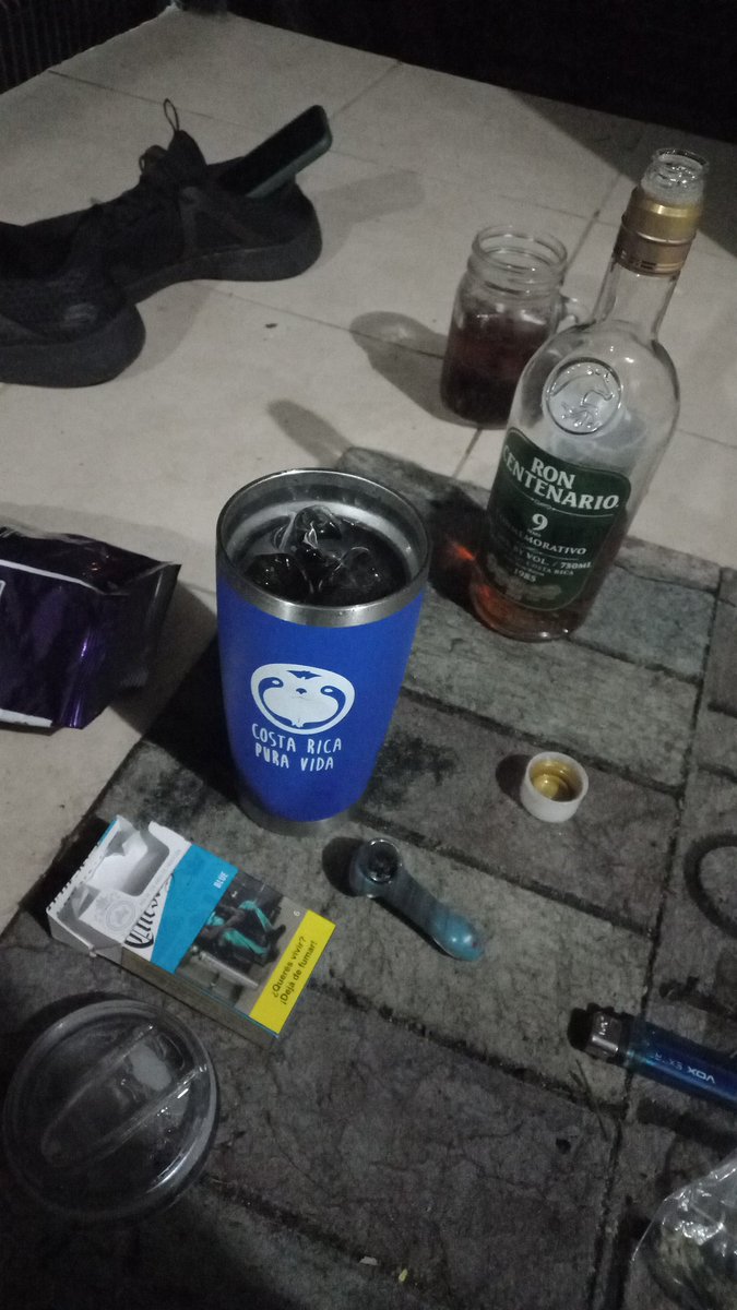 Deyber35566161's tweet photo. Tuve un deslis 🤣 solo hoy ya mañana no tomo mas 🤣 https://t.co/mIm3nGsBns