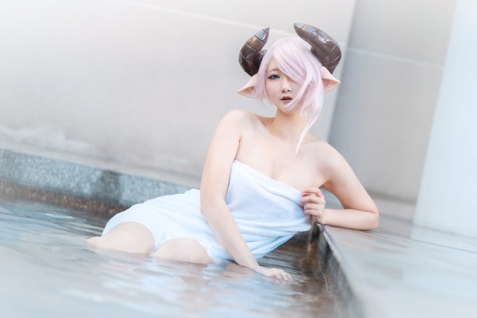 Twitterのコスプレ画像12