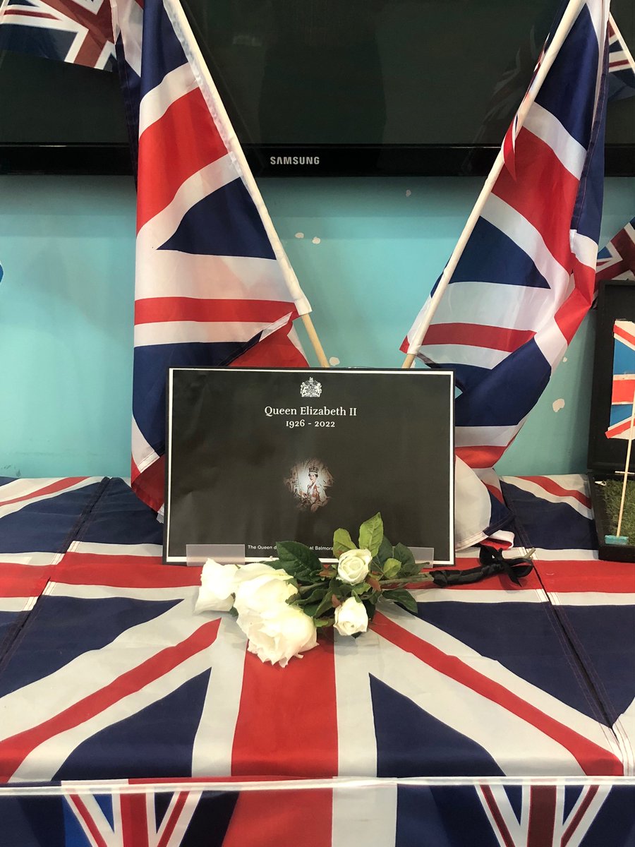 Williamstown Primary want to thank her Majesty for a life
Of dedicated service and for being a wonderful role model.
Rest in Peace ma’am x
This is displayed in our school foyer.