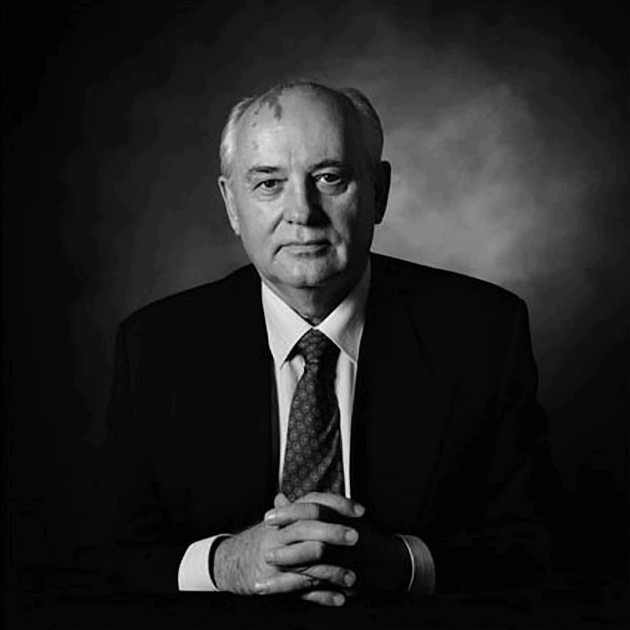 Горбачев чб