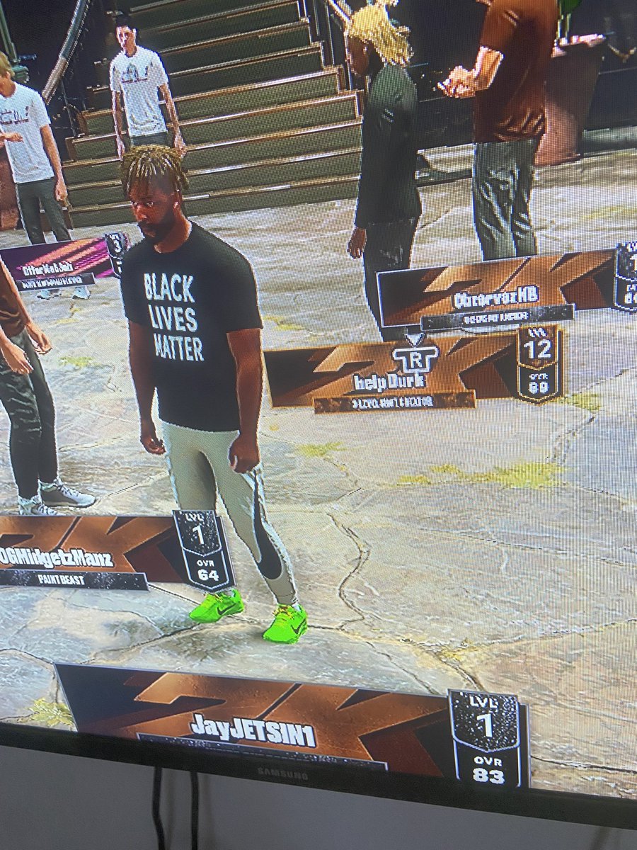 jayjetsin's tweet photo. @NBA2K I spent over 140k in VC today. Earned a couple badges too.

Then I got an error joining the neighborhood.
When the game reloaded, my player went back to a 60 overall, and had to start the story over. 

All of my VC and badges are GONE!
WHAT THE HELL?! https://t.co/FsqXtlEqib
