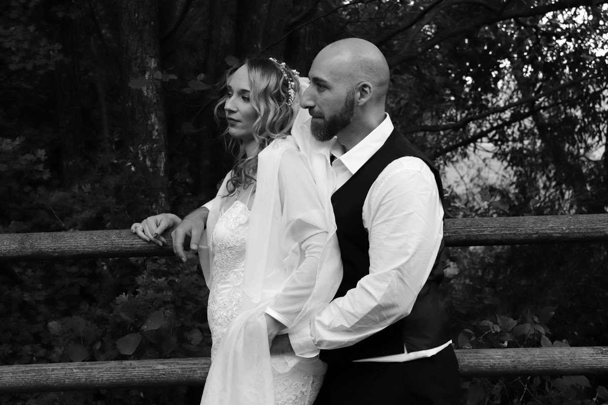 Lady_Stardust92's tweet photo. 02.09.2022 #weddingday https://t.co/hRjbpoTrWO