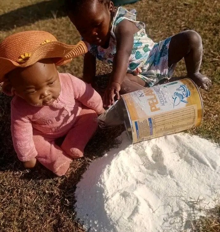 I blame the one wearing pink 🤦🏾‍♂️