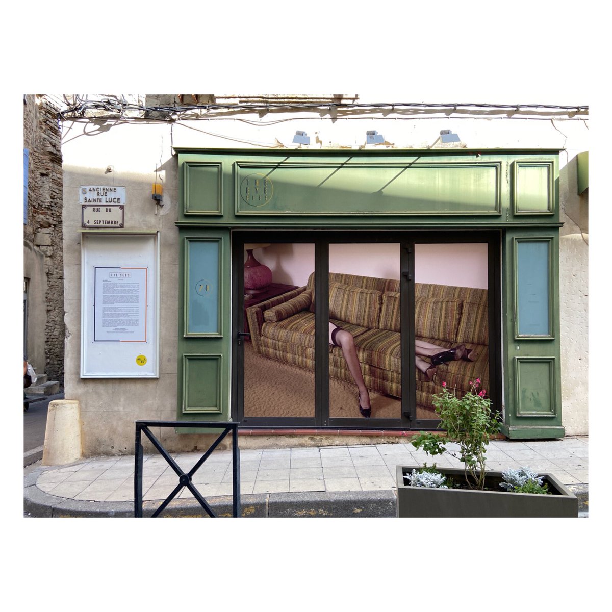 Our latest Entractes - our final one in Arles - is now on view: Entractes25 - Repose (zig-zag girls) - Eva Stenram @EvaStenram 
#arles #contemporaryart #photographynow