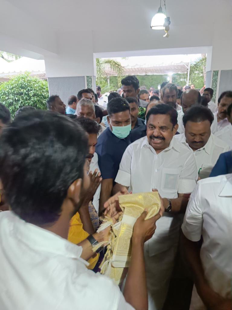 thiru_05's tweet photo. இரும்பு தேசத்து கரும்பு மனிதருடன் @EPSTamilNadu https://t.co/zs1UTBndCN