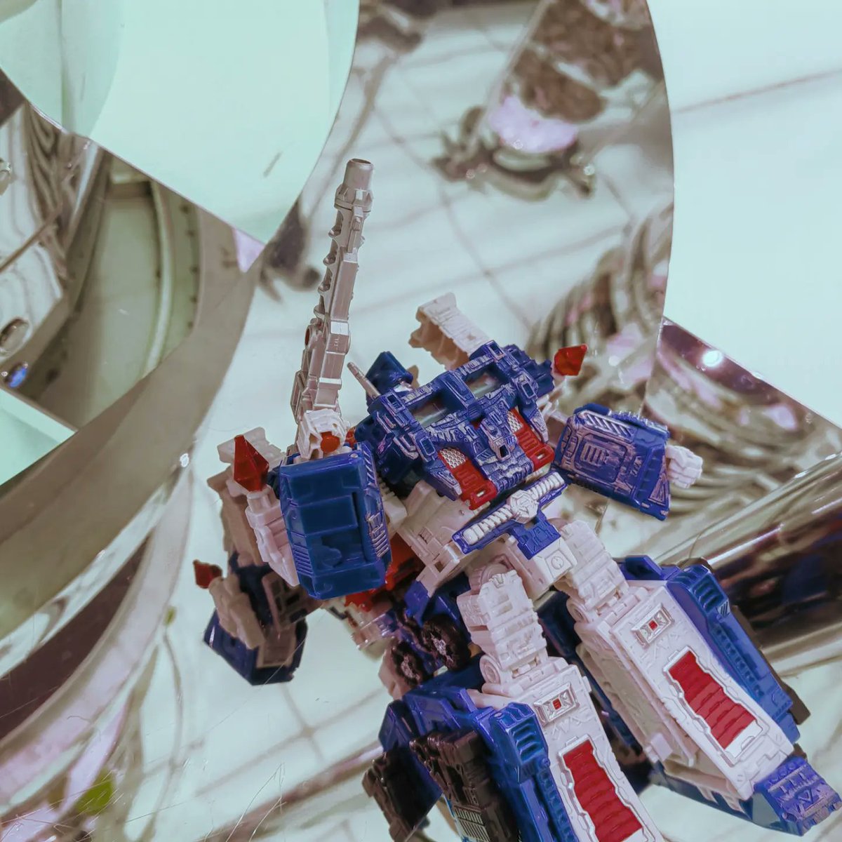 Metro_MAGNA's tweet photo. Neverland Selected: Ultra Magnus
War for Cybertron Trilogy : SIEGE
Leader Class ULTRA MAGNUS
2022.05
#transformers #transformerstoys #ultramagnus #transformersiege https://t.co/F1fbw9szdM