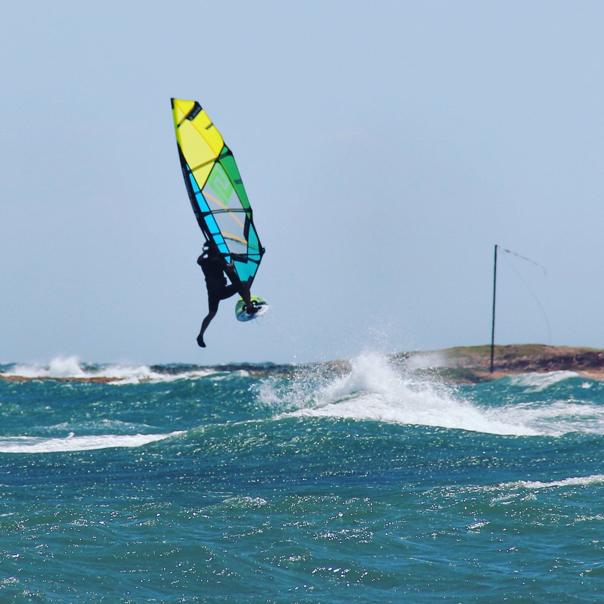 Apalagakis's tweet photo. 1 Footed Forward!!!ππββοΈπ
π·: @wing_guru ππ€
@patrikwindsurf | @surftoys.gr
#windsurfing #wave #session #1footed #forward #jump #patrik #surftoys #xcel #vayu #gre69 https://t.co/WTSIJ6vnUS