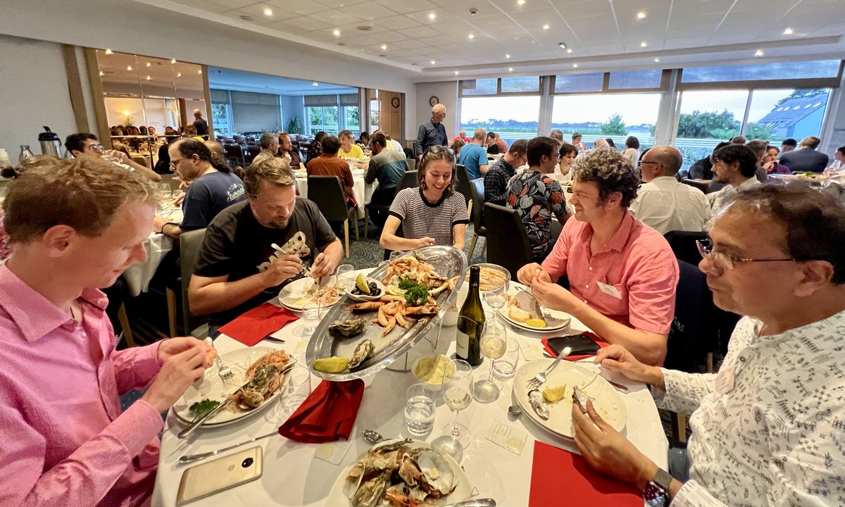 RossWaller3's tweet photo. and that’s a wrap. Thanks to all who made #CJM4 conference “From #Parasites to #Plankton: Comparative Biology & Ecology of #Apicomplexans & #Dinoflagellates” a wonderful meeting.
Excited to announce that it will happen again in 3 years!
See @TrendsParasitol Meeting Report soon. x https://t.co/8TJMzKeNll