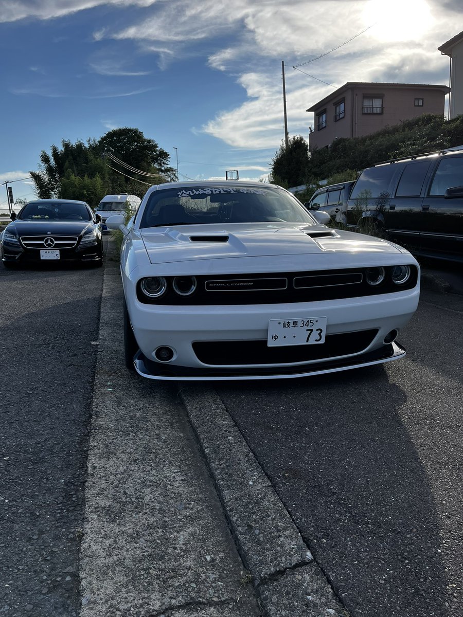 73challe's tweet photo. リップ装着😎いい感じ
明日はアメマガ🇺🇸
←before  after→
#dodge #dodgechallenger #アメ車 https://t.co/JBA0VSaWmM