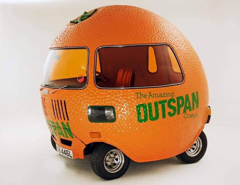 miniphernalia's tweet photo. Orange for breakfast? #Outspan #ClassicMini - https://t.co/d4rytEjGQa https://t.co/77HUBLYLDd