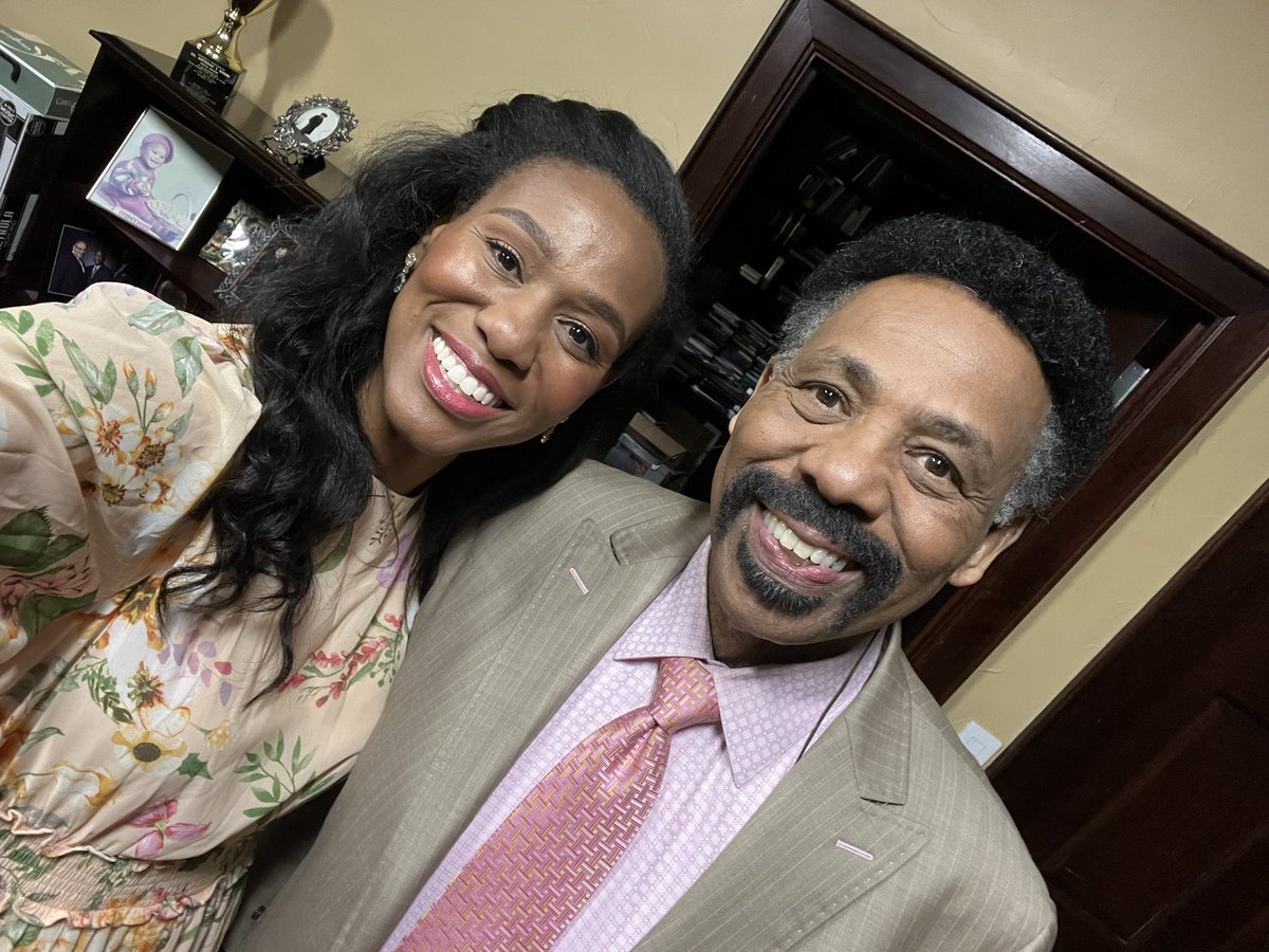 Happy Birthday Dad!!!
<a href="/drtonyevans/">Tony Evans</a> 
🎉🎉🎉🎉🎉🎉🎉