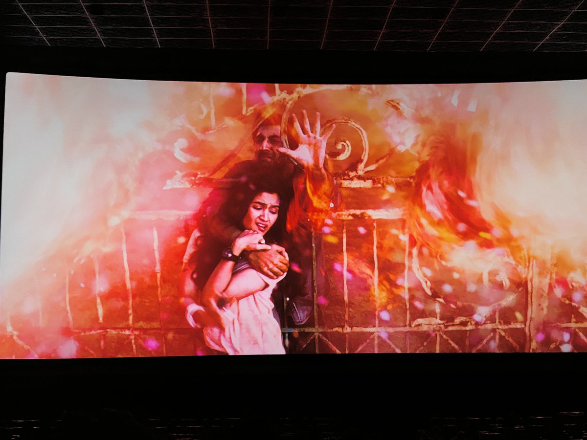 entertainerbuff's tweet photo. Goosebumps 🔥 Guranteed ✅
#BrahmastraPartOneShiva https://t.co/BUrHt22lNf