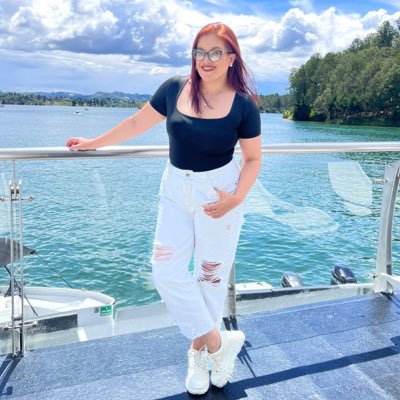 GraceVss's tweet photo. #NuevaFotoDePerfil https://t.co/CqaykKYtoq