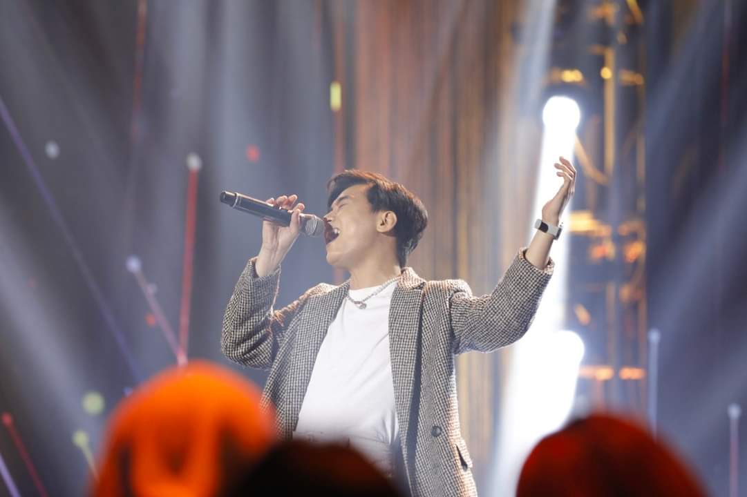 denniscute_'s tweet photo. Super proud kami palagi sayo loves 👏👏👏 We love you so much!💛💛💛
@brynchong
#BryanChong
#Bryanatics
#IdolPH2Showstoppers https://t.co/cbuK4THJmj