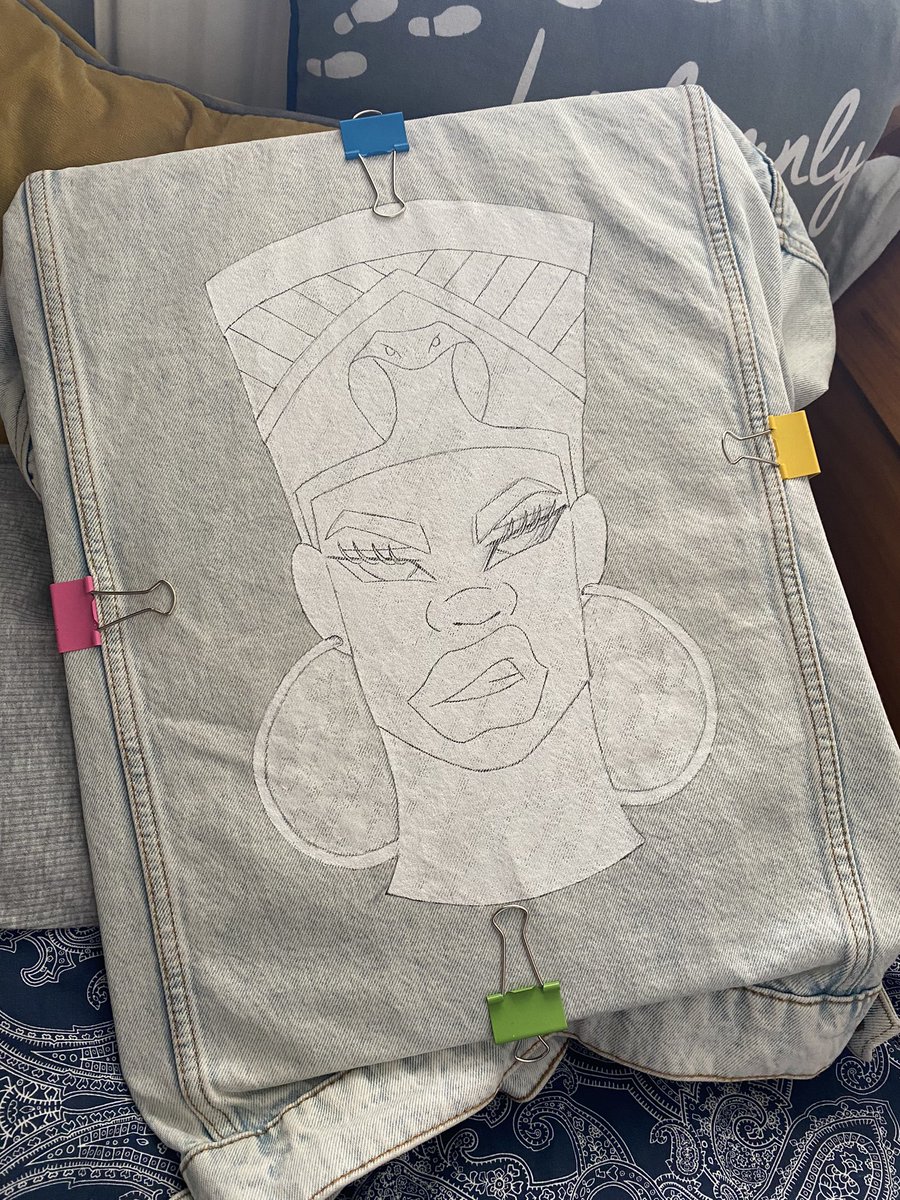 Troub1eStar's tweet photo. Newest project in the works.Template to first colour application 🎨 #customdenimjacket https://t.co/odtYo8q0qi