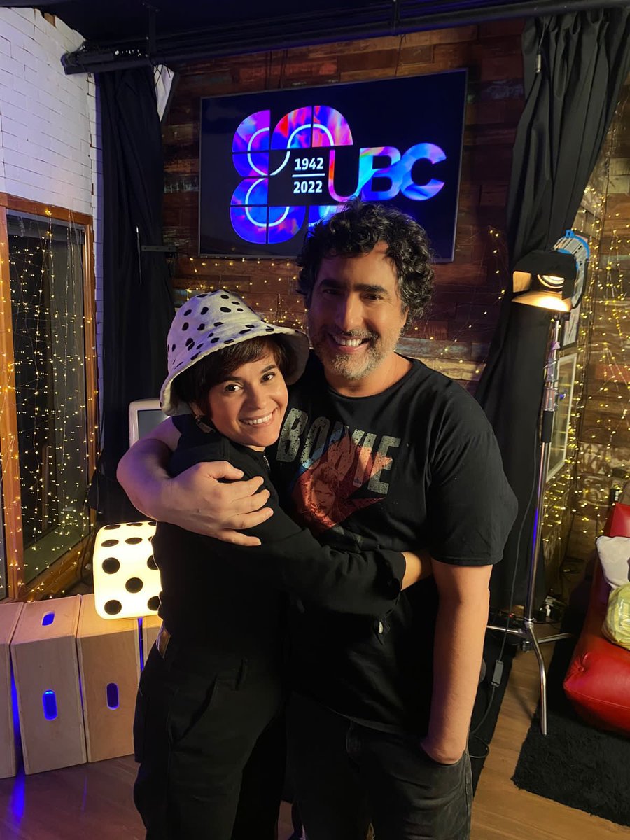 thathi's tweet photo. Muito feliz por fazer parte de um dos super projetos em comemoração aos 80 anos da @UBCMusica 
Em breve, estarei com o querido @cle_corredor5 e vocês vão poder conferir. 💙🎶🙌🏻 https://t.co/2bJzpZ025o
