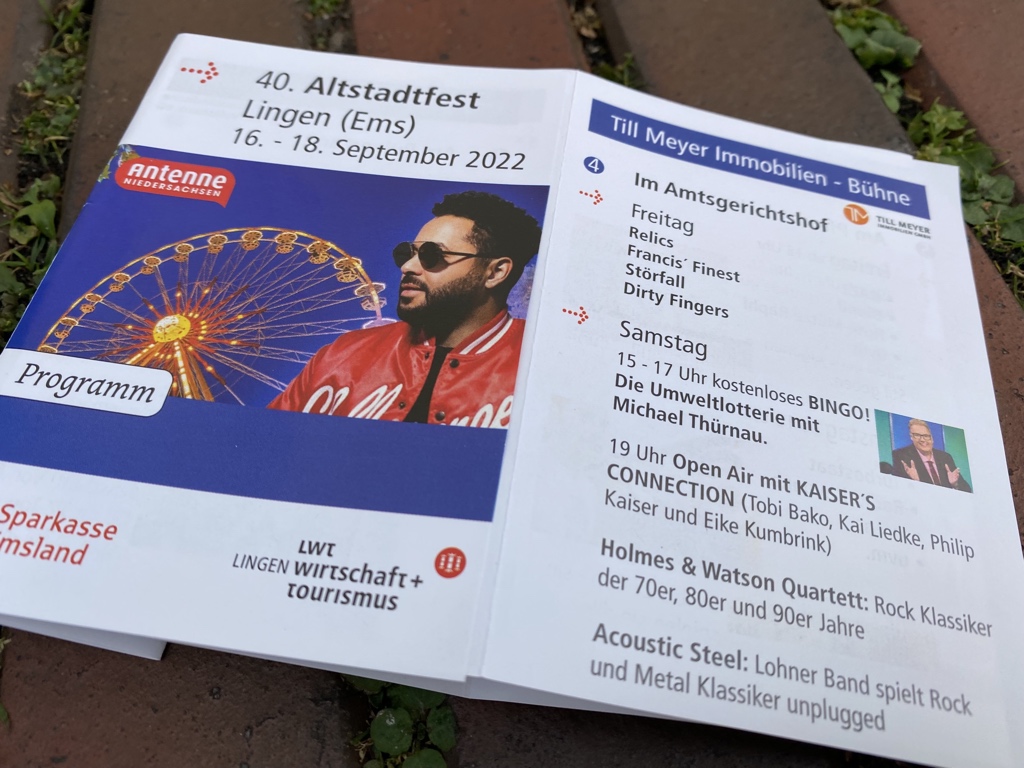 prinzvonoranien's tweet photo. Das Altstadtfest der @StadtLingen wirft seine Schatten voraus! Besucht uns im Amtsgerichtshof zu #Lingen. #asf22 https://t.co/mFtExMjYZl