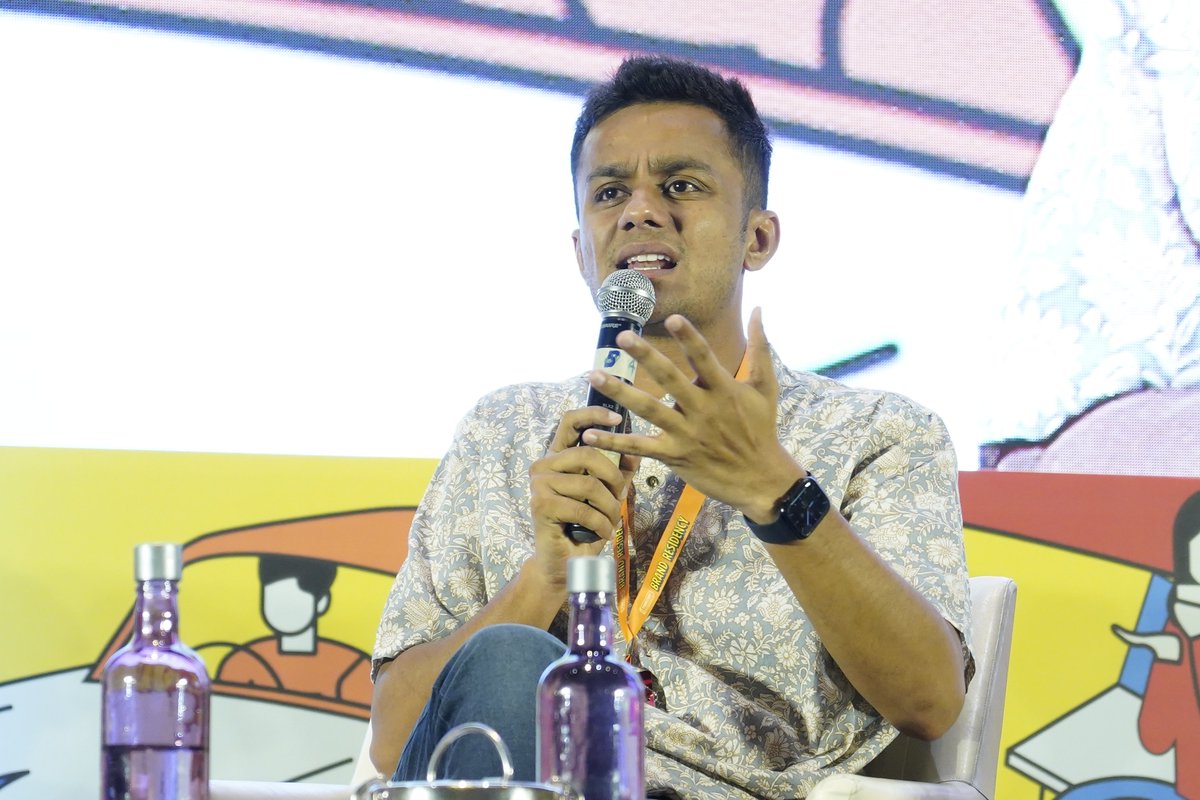 “A person or business evolves when they have no resources (to advertise). Be genuine and transparent. That’s when people connect with you. And India needs this,” says Prafull Billore, <a href="/mbachaiwalaind/">MBA CHAI WALA INDIA</a> at #BrandResidency2022.

@Prafull_mbachai