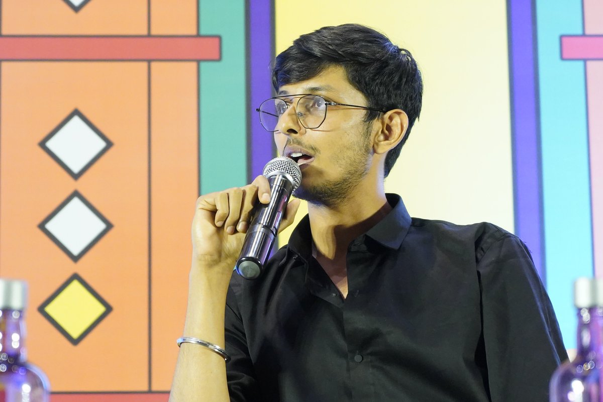 "It’s the story that connects more with users when someone starts a new business,” says Anubhav Dubey, Founder, <a href="/ChaiSuttaBarIN/">Chai Sutta Bar</a> at #BrandResidency2022. 

He adds, businesses need to evolve with time - when it comes to both content &amp; strategy.

<a href="/tbhAnubhav/">Anubhav Dubey</a>