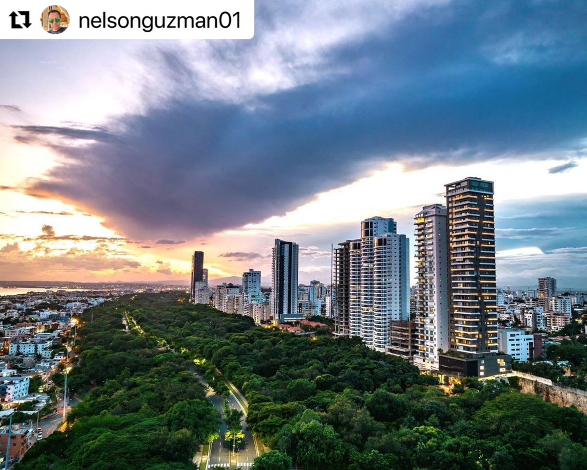 Compartimos esta hermosa #fotografia  del  #parquemiradorsur #MarcaPais  #FelizSabado