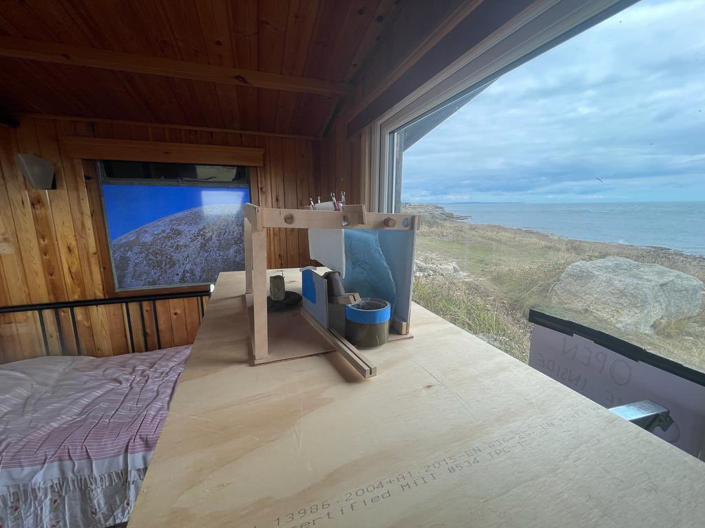 bsidefest's tweet photo. Originally recorded in a toy theatre, Gemma Stephens’ abstract video paintings are a wonderful sight to see at Beach Hut 17!
Catch the next live show at 3:30pm to see #Portland from a set of unique perspectives 🤩
#bside22 https://t.co/3mu7bDn1fu