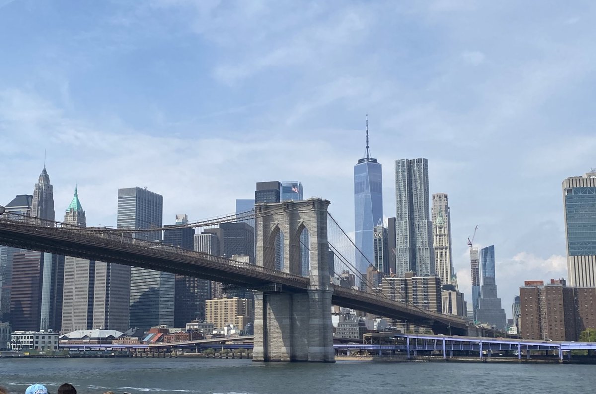 LewisFordphotos's tweet photo. Marvelous Manhattan
#photography #cityphotography #travelphotography #waterphotography #newyorkphotography #newyork #newyorkcity #nyc #mathattan #broklynbridge #skyline #cityscape #newyorklife #cityskyline #skyscraper #architecture #water #bridge #sky #concretejungle https://t.co/05CzFyokeo